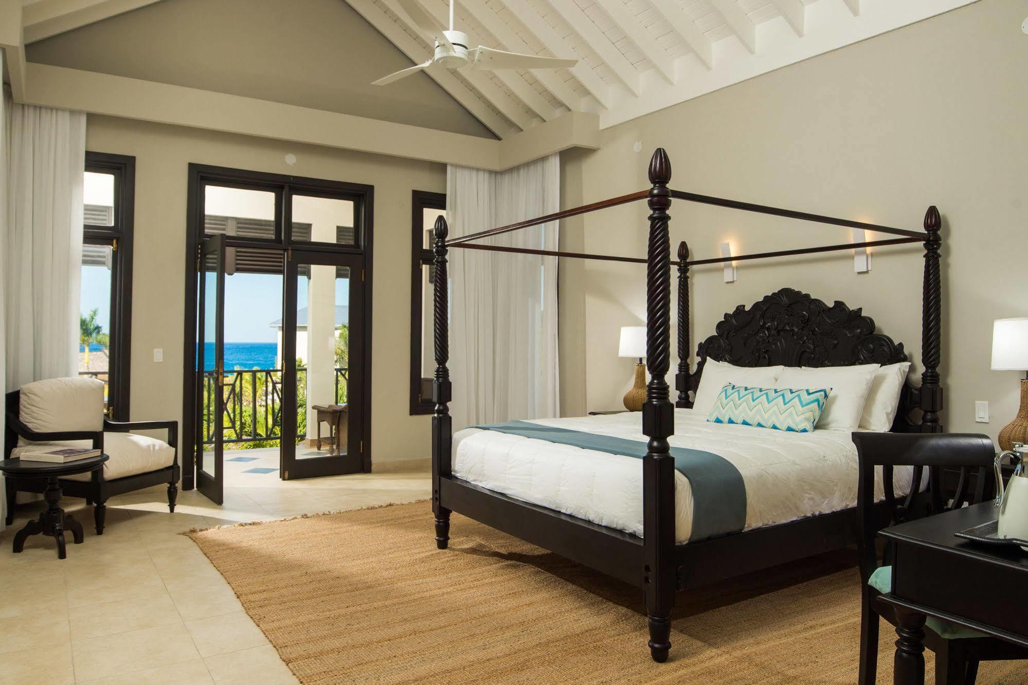 The Cliff Hotel Νεγκρίλ Εξωτερικό φωτογραφία